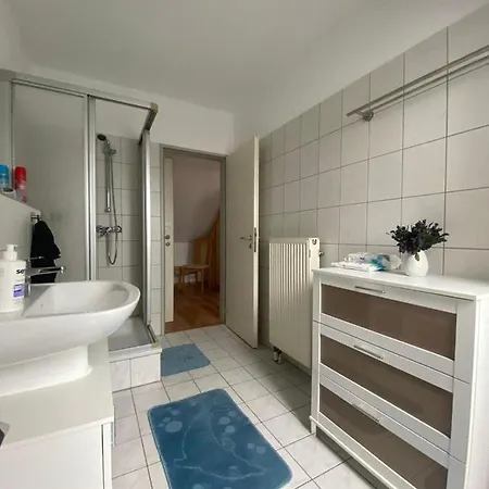 Dachgeschoss Mit Ausblick דירה